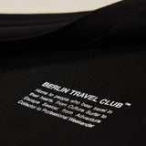 T-Shirt Long Sleeve "Berlin Travel Club Typo" - black